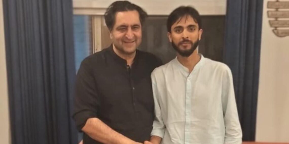 From PSA Dossier to NEET Triumph: How Kashmir’s Zubair Bhat Transformed His Fate & Is Poised to Save Lives
